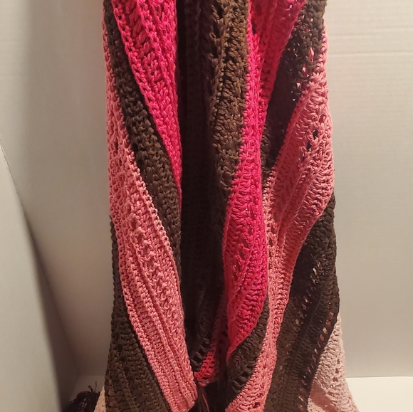 Handmade Afghan Poncho Pink & Brown W Fringe Bottom App 58" - Picture 3 of 6